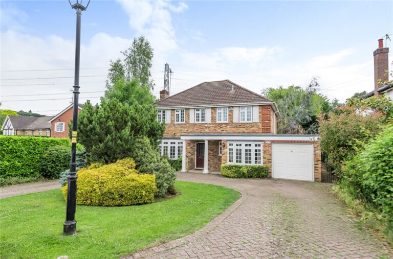 Heathside Road, Moor Park