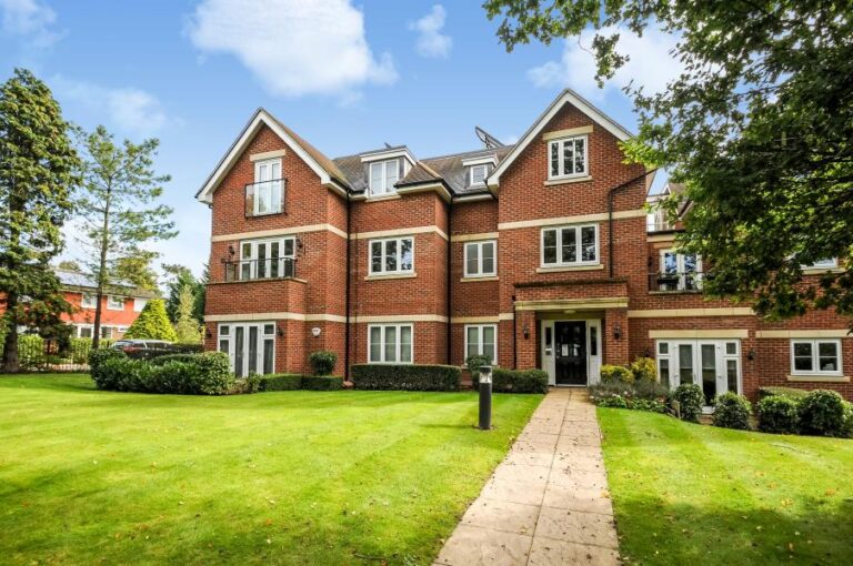 Brookdene Drive, Northwood