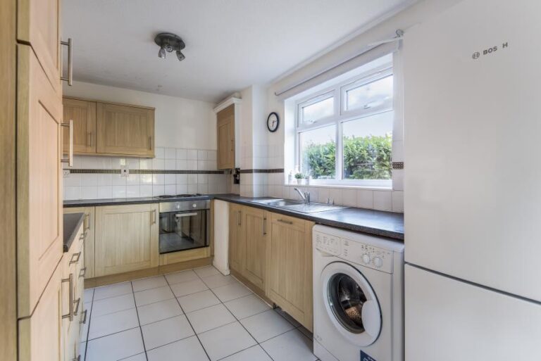 Myrtleside Close, Northwood