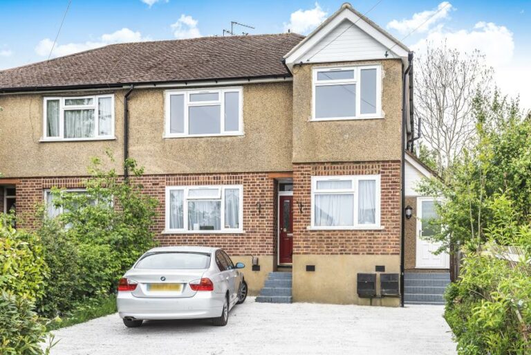 Alandale Drive, Pinner