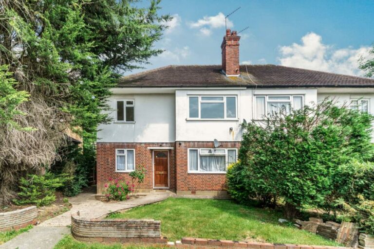 Tolcarne Drive, Pinner