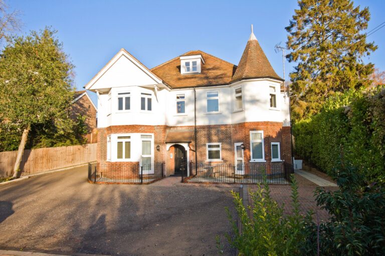 Charlewoode House, Beulah Place, Chorleywood, WD3