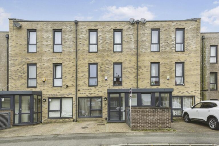 Maryatt Avenue