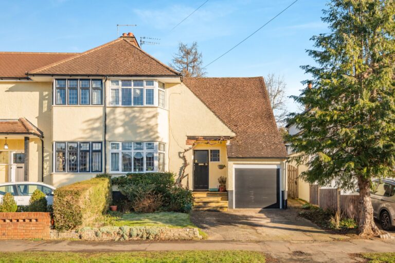 Whitelands Avenue, Chorleywood, WD3