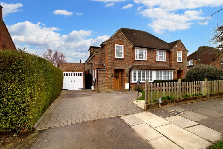 Albury Drive, Pinner, HA5 3RE