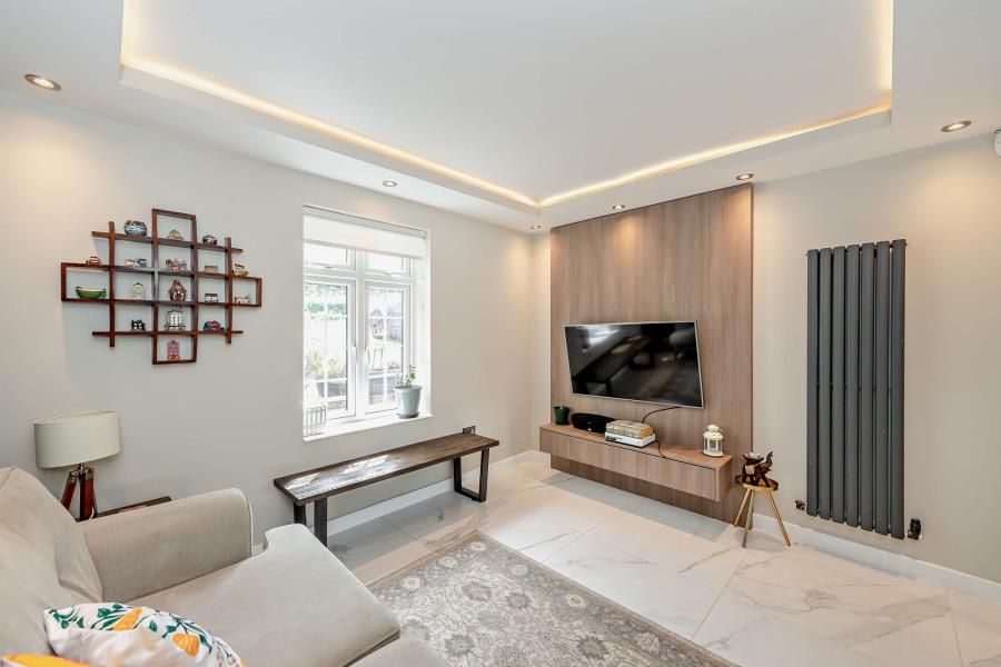 eeae8b2f-87f6-47ca-a718-a88993c6730aL11.jpg
