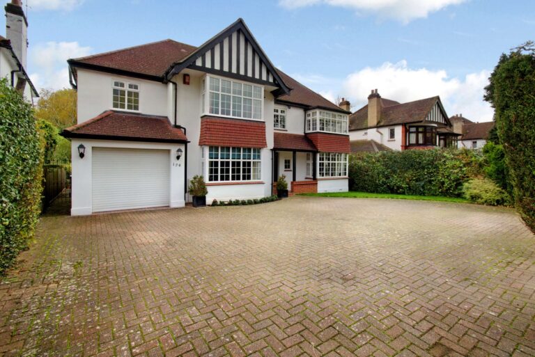 Waxwell Lane, Pinner, HA5