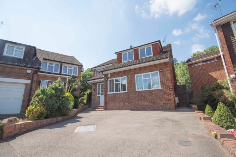 Limedene Close, Pinner HA5 3PX