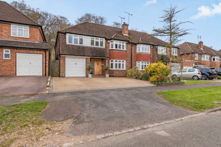 Whitelands Avenue, Chorleywood, WD3