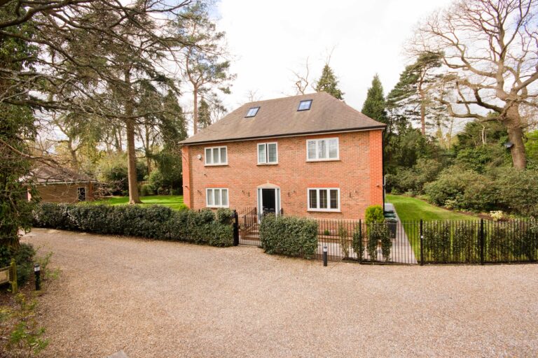 Bracken Hill Close, Northwood