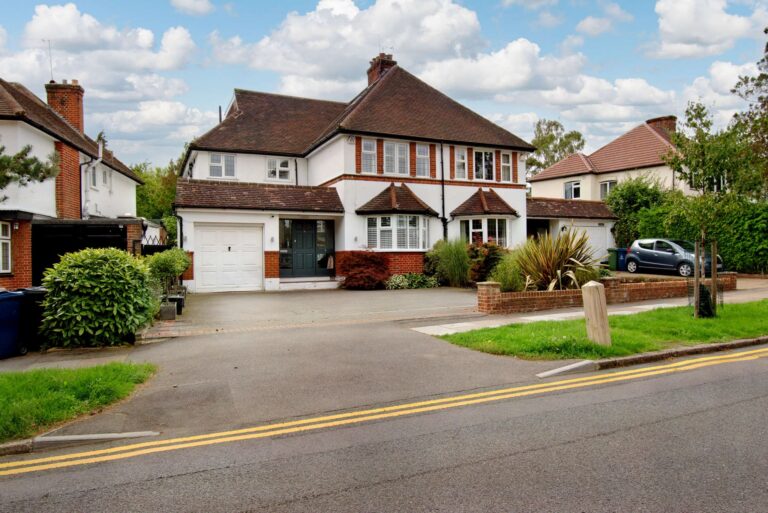 Grimsdyke Road, Hatch End, Pinner, HA5