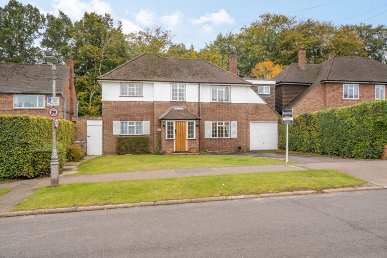 Blacketts Wood Drive, Chorleywood, WD3