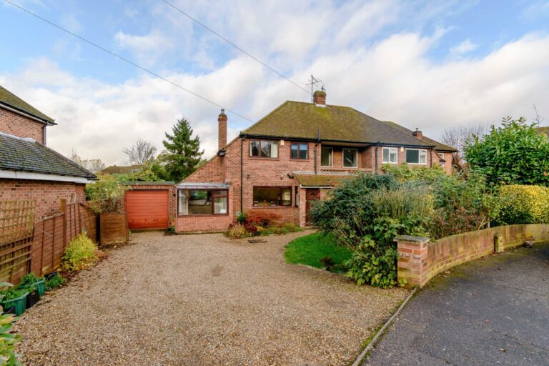 Landford Close, Rickmansworth, WD3