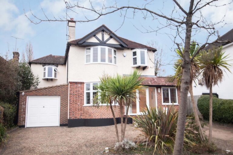 Cuckoo Hill Road, Pinner, HA5