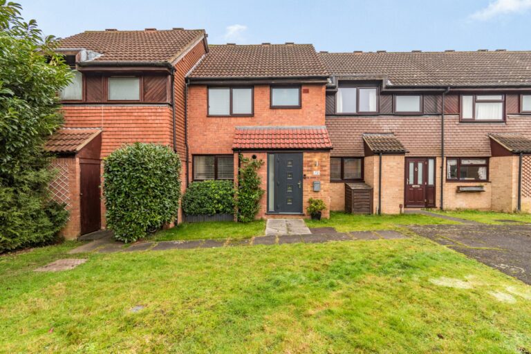 Peerless Drive, Harefield, UB9