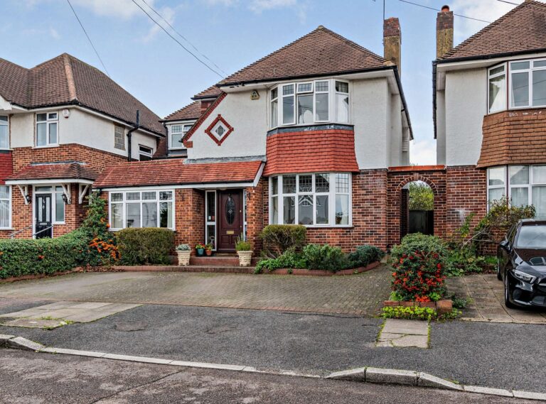 Glover Road, Pinner, HA5