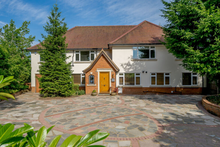 Shire Lane, Chorleywood, WD3