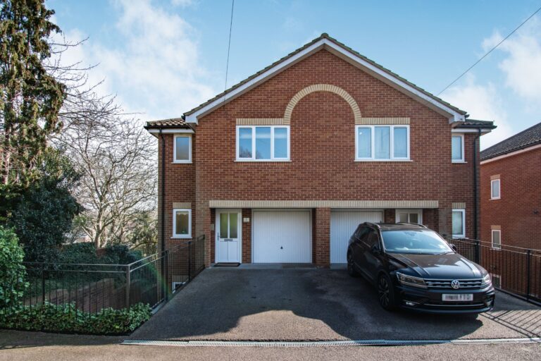 Hazelbank, Croxley Green, Rickmansworth, WD3