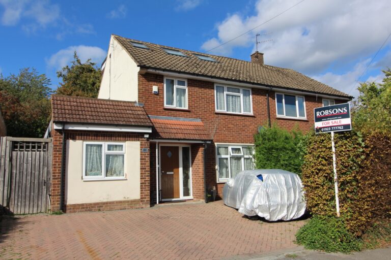 Longcroft Road, Maple Cross, Rickmansworth, WD3