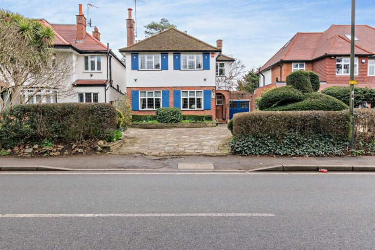 Paines Lane, Pinner Village, HA5