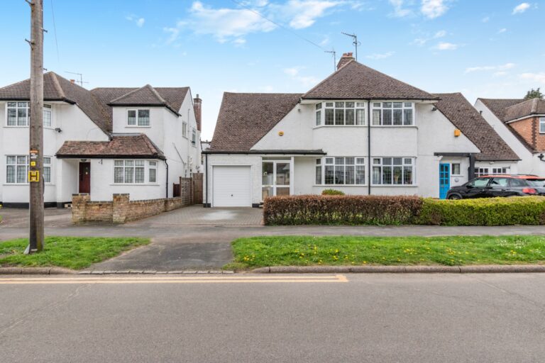 Whitelands Avenue, Chorleywood, WD3