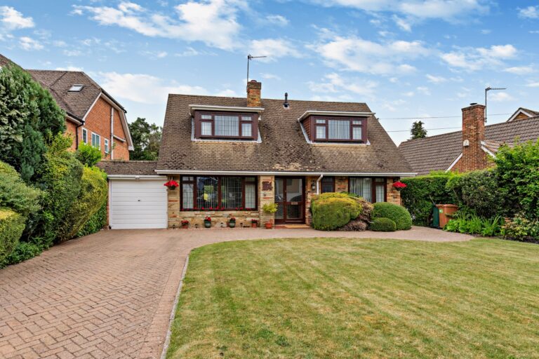 Highfield Way, Rickmansworth, Herts, WD3