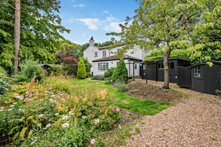 Claypit Cottages, Chenies Village, Chorleywood, WD3