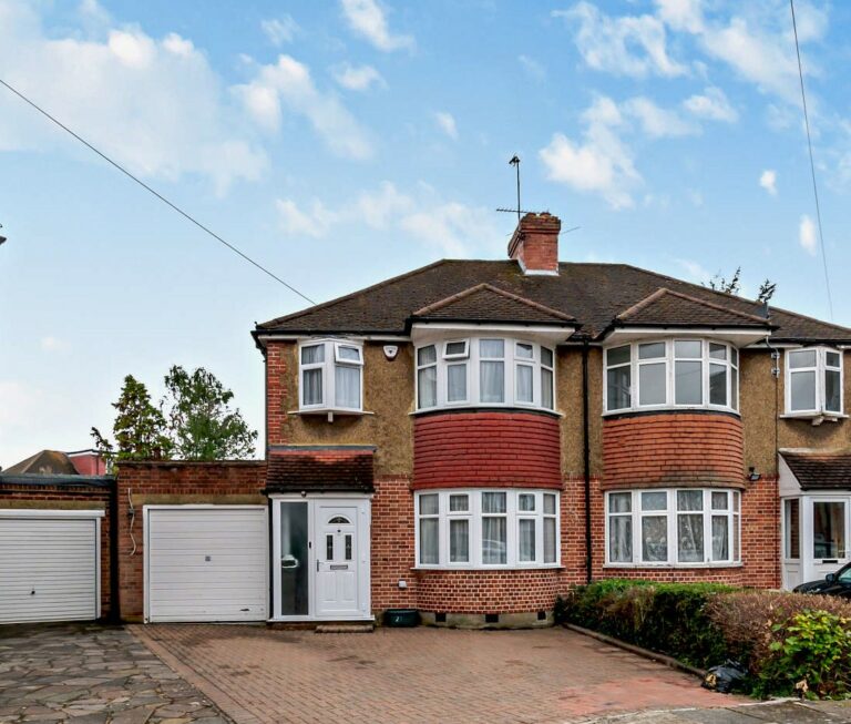 Worple Close, Rayners Lane, Harrow, HA2