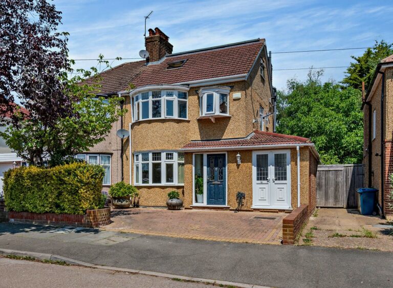 Chestnut Drive, Pinner, HA5