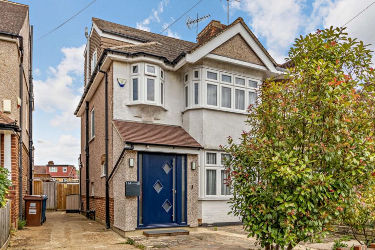 Hill Road, Pinner, HA5