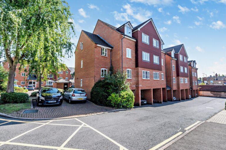 Mallard Court, Swan Close, Rickmansworth, WD3