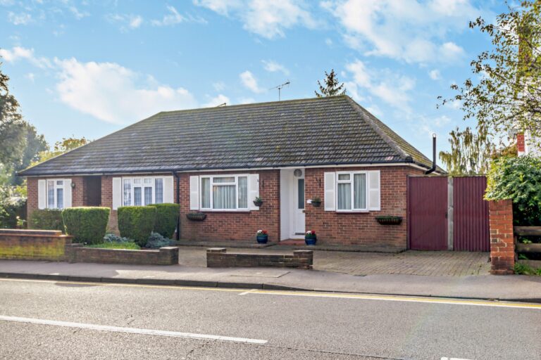 New Road, Croxley Green, Rickmansworth, WD3