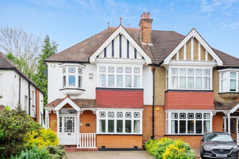 Pinner Road, Pinner, HA5