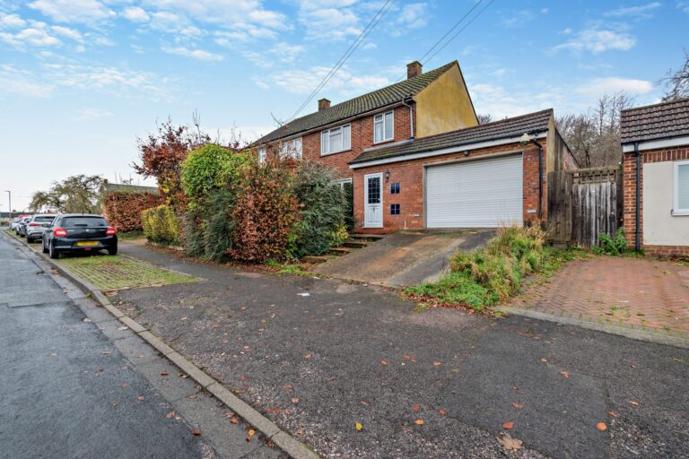 Longcroft Road, Maple Cross, Rickmansworth, WD3