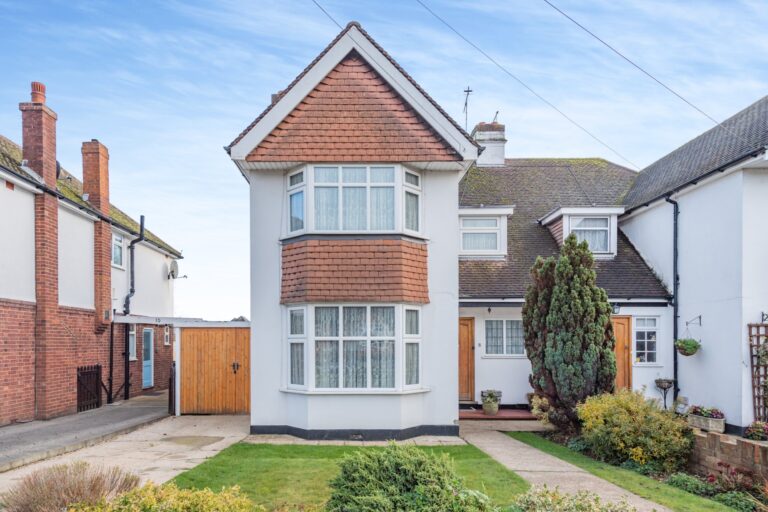 Rochester Way, Croxley Green, WD3