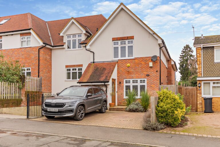 St Nicholas Close, Little Chalfont