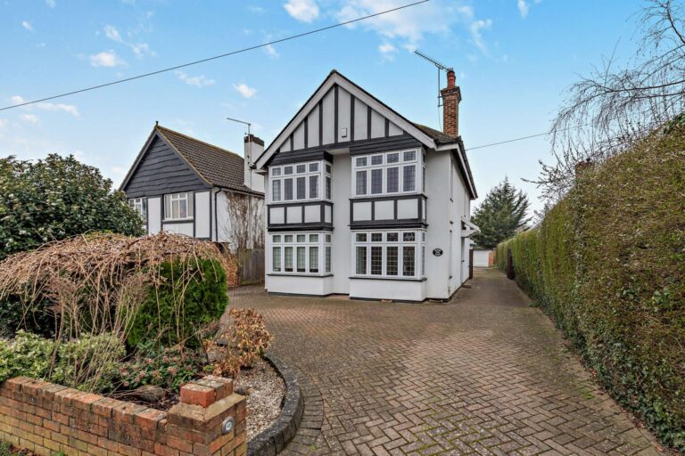 Ridge Lane, Watford, Hertfordshire, WD17