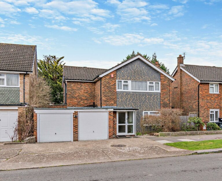 Albury Drive, Pinner, HA5