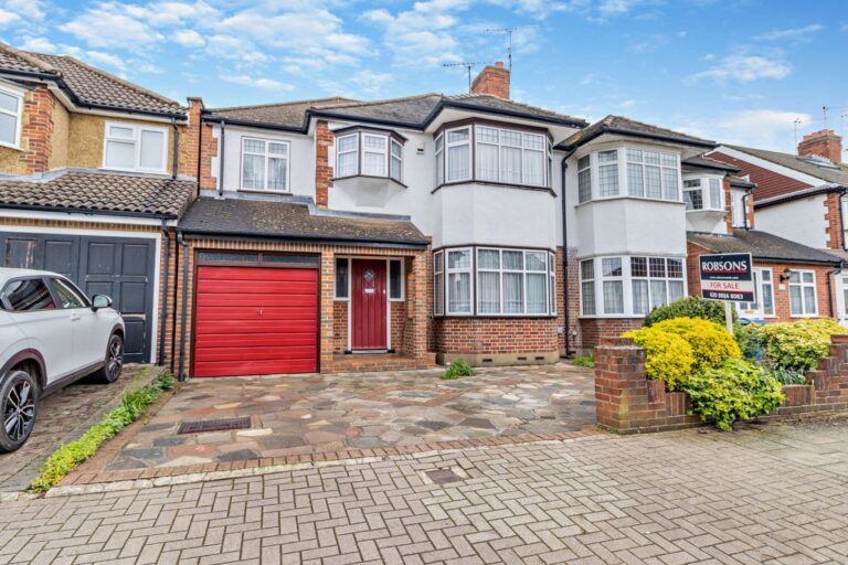 Lulworth Drive, Pinner, HA5