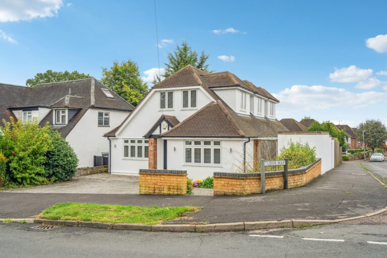 Pheasants Way, Rickmansworth, WD3