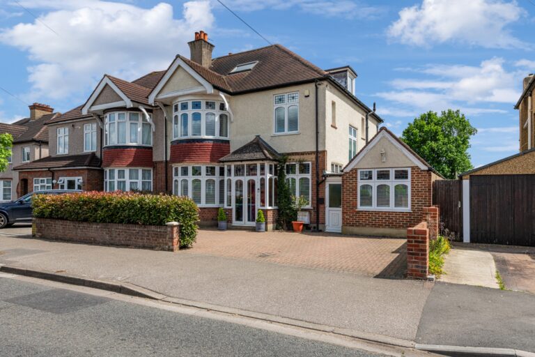 Headstone Lane, North Harrow, HA2