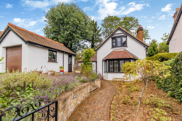 Berks Hill, Chorleywood, WD3