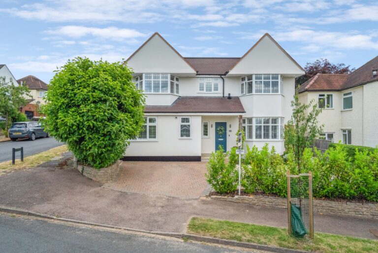 Shepherds Way, Rickmansworth, WD3