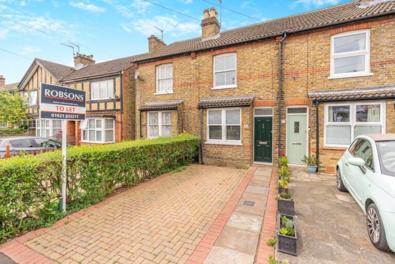 High Street, Northwood