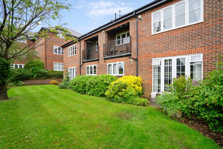 7 Chestnut Court, Watford Road, Northwood