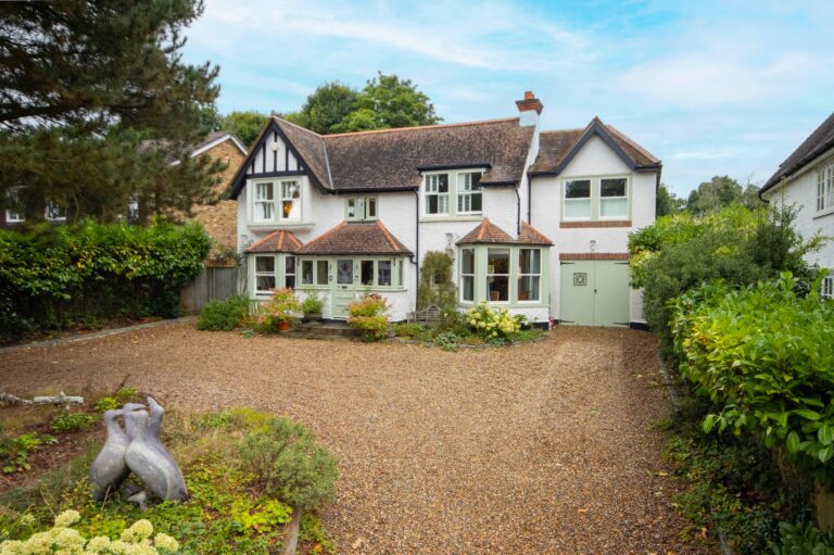 South Road, Chorleywood WD3