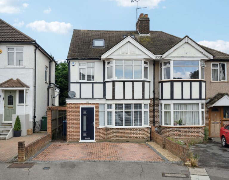 Durley Avenue, Pinner HA5