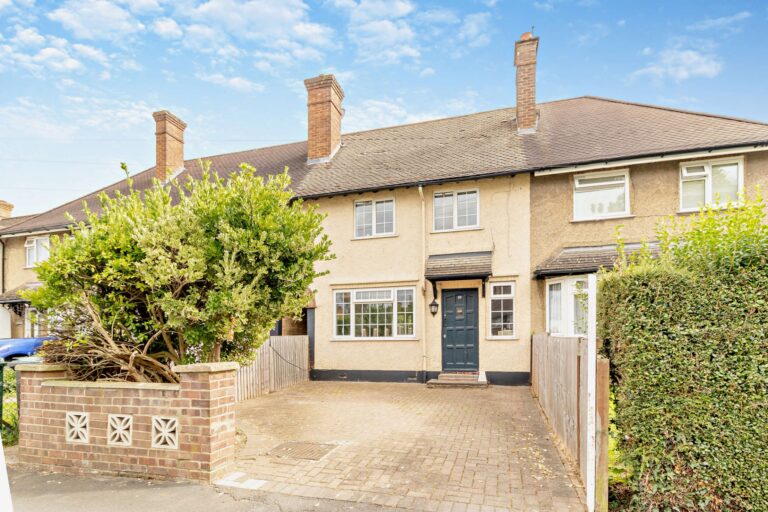 Tudor Way, Mill End, Rickmansworth WD3