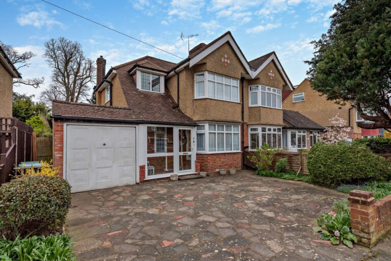 Kenilworth Drive, Croxley Green, Rickmansworth, WD3