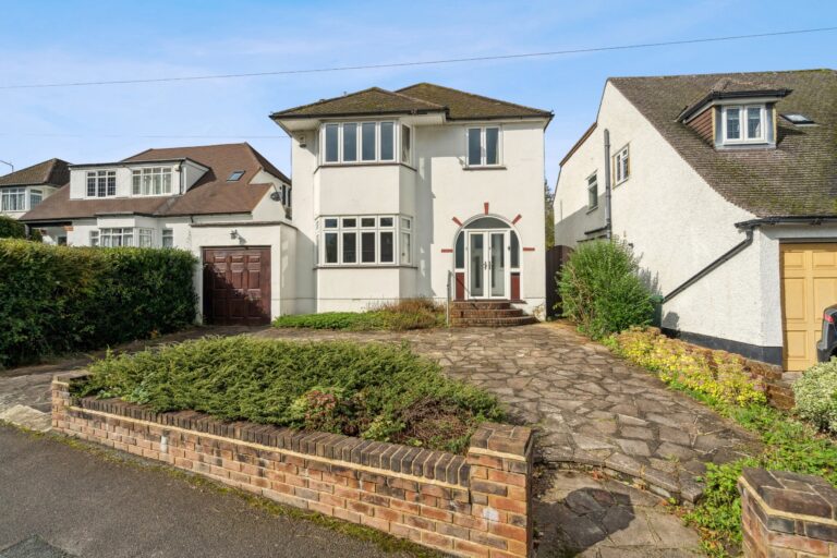 Carpenters Wood Drive, Chorleywood, WD3